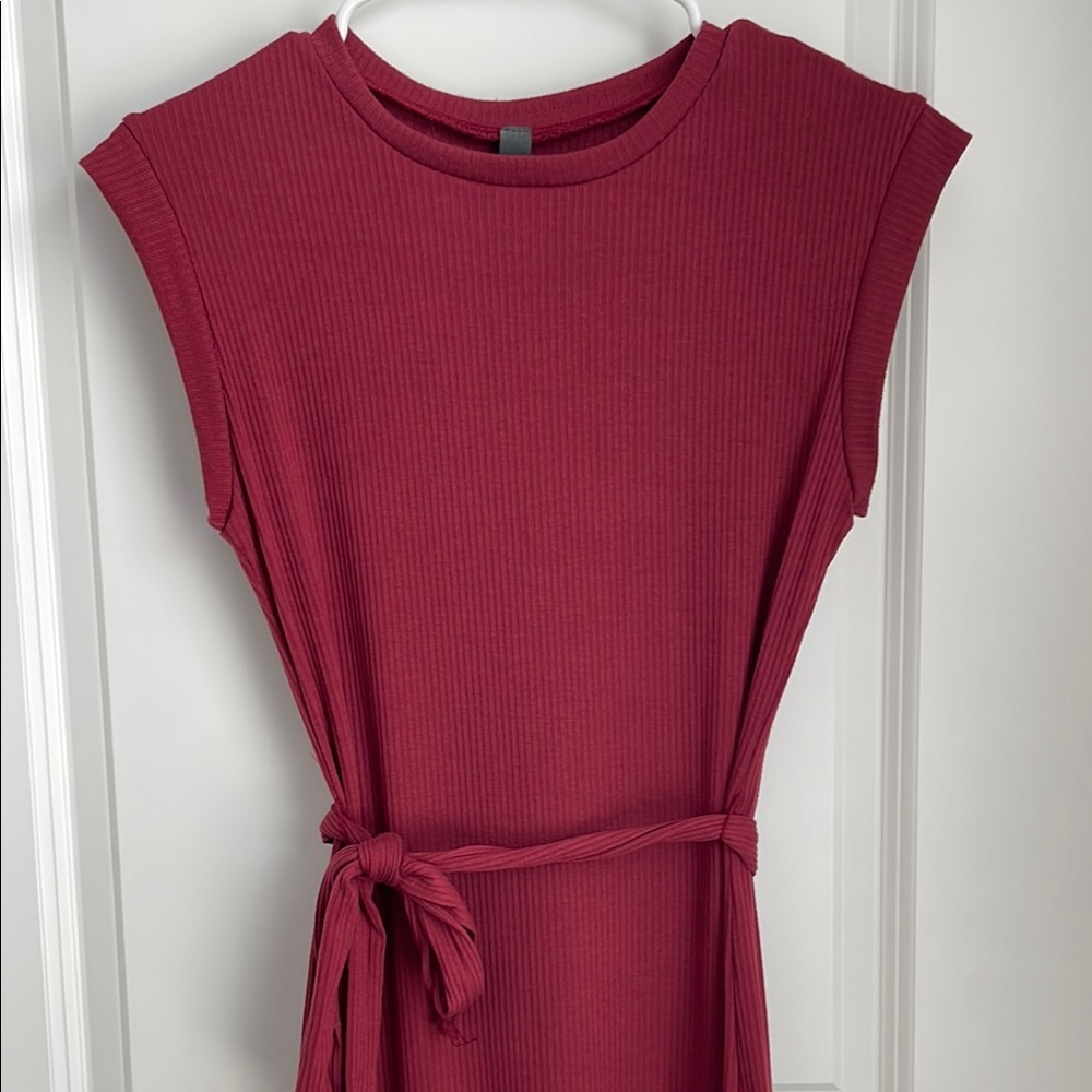 ALYA Ribbed Midi Dress - Picture 6 of 10